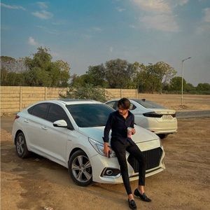 Meet your Posher, Keyur